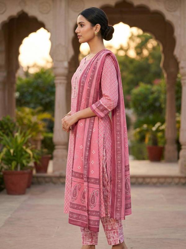 Pink Cotton Printed Kurti Pant Dupatta Set (3-Pc Set) Thumbnail